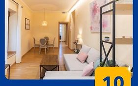 APARTAMENTO PUERTA DE CÓRDOBA- Exterior con balcones